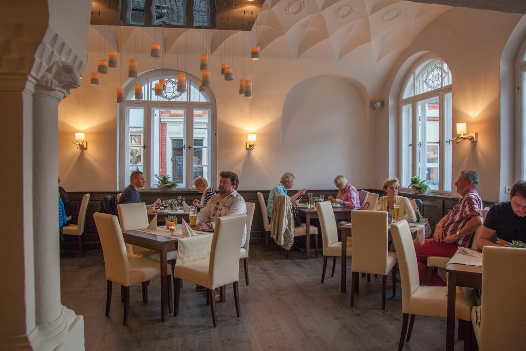 Hotel Ratskeller Schwarzenberg Шварценберг Экстерьер фото