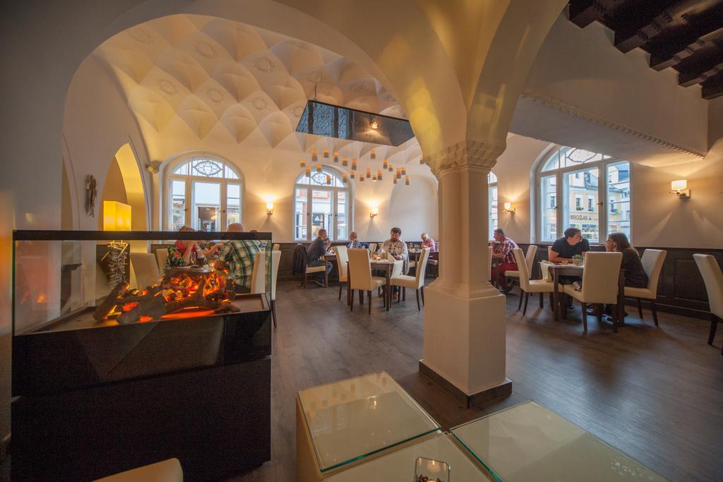Hotel Ratskeller Schwarzenberg Шварценберг Экстерьер фото