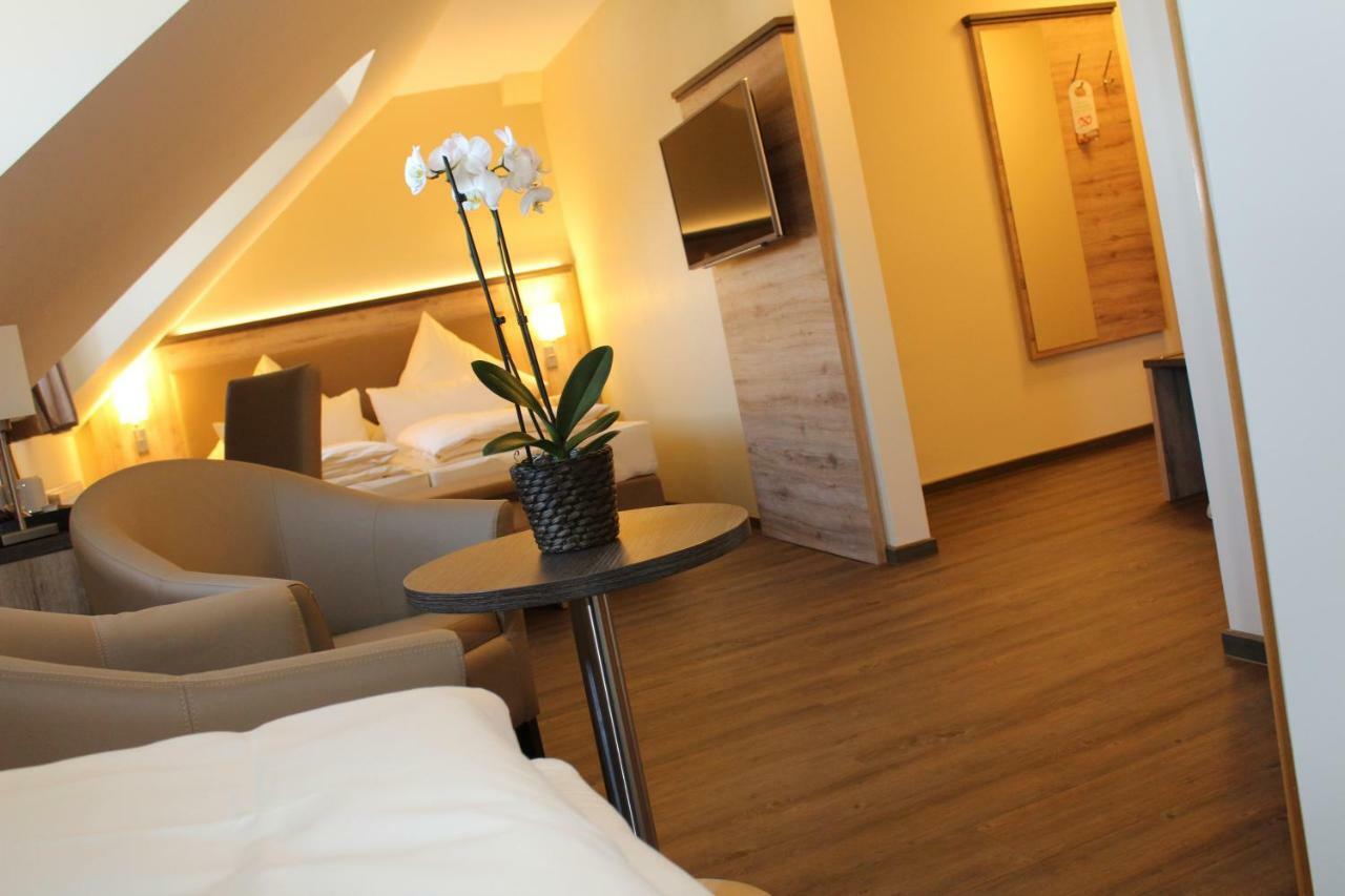 Hotel Ratskeller Schwarzenberg Шварценберг Экстерьер фото