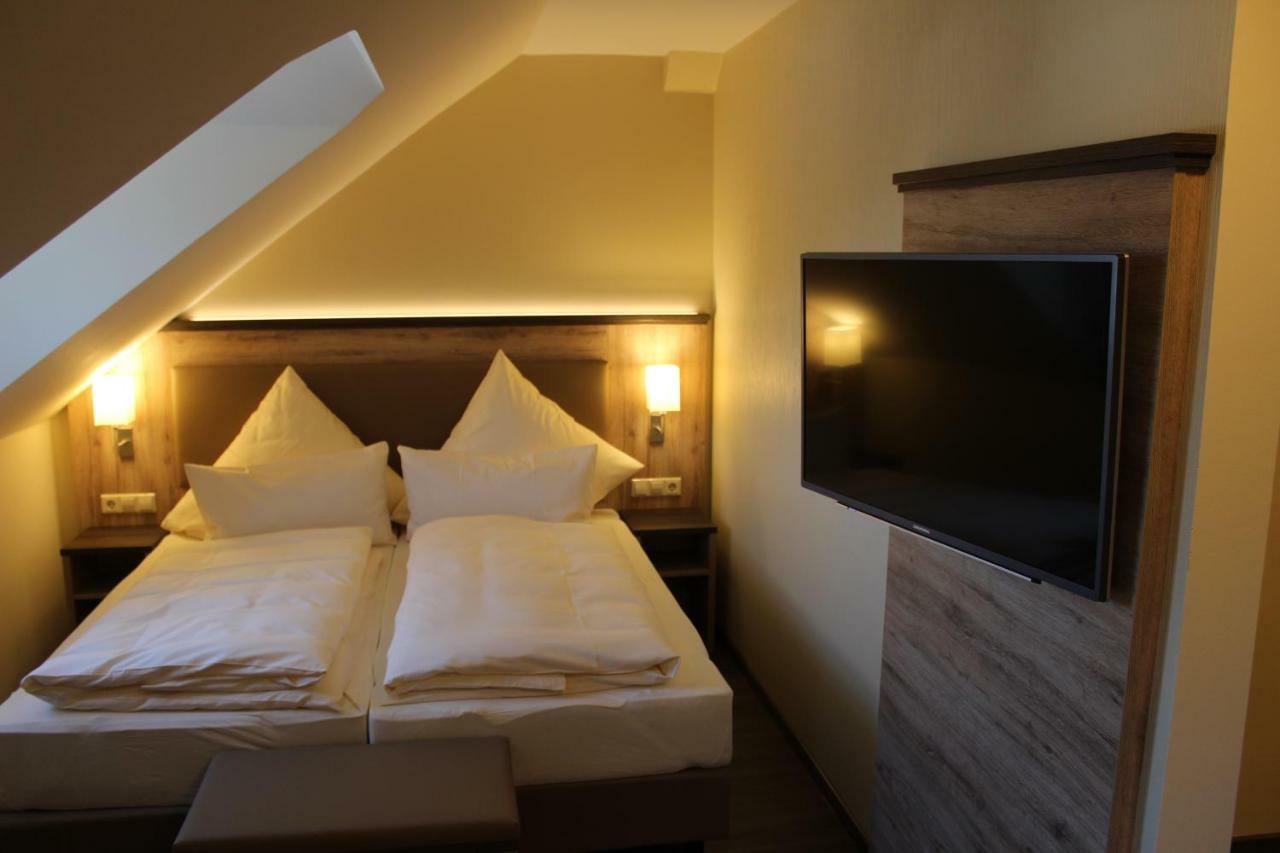 Hotel Ratskeller Schwarzenberg Шварценберг Экстерьер фото
